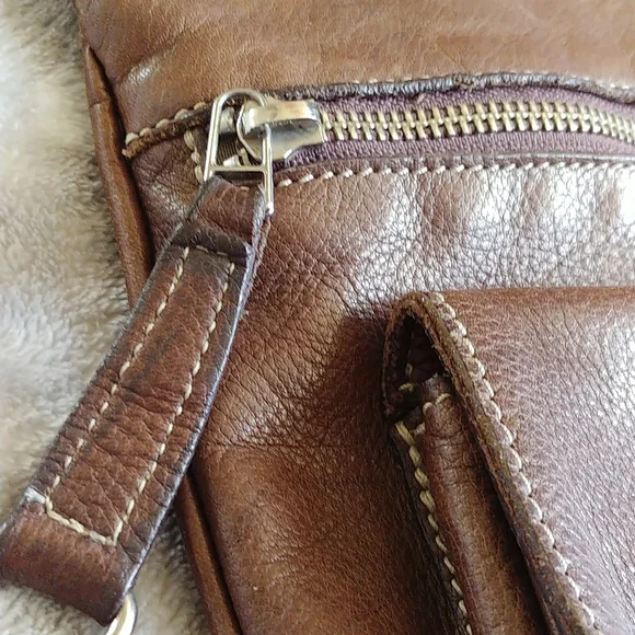 Roots Saddle Crossbody Bag - Picture 7 of 13